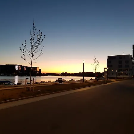 1 60m From The Harbor Apartamento