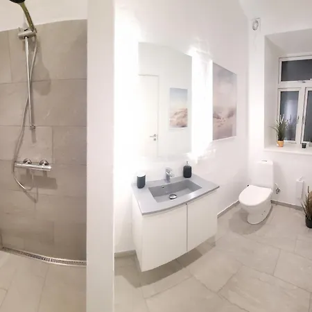 1 60m From The Harbor Apartamento *