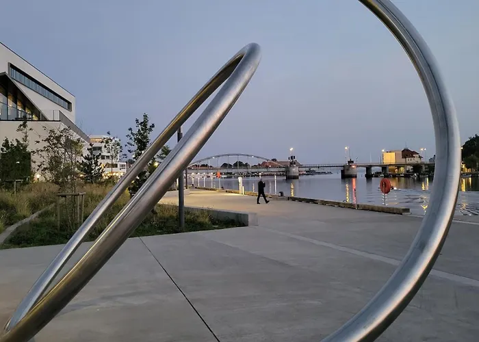 Apartment 1 60m From The Harbor *